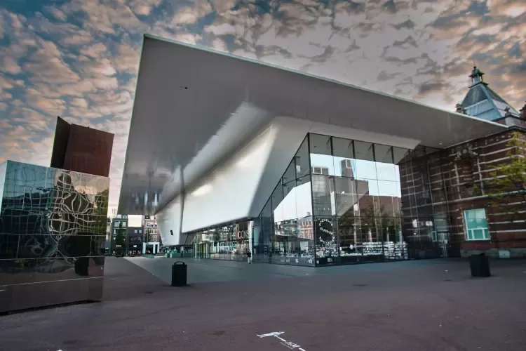 Wat te doen na eten restaurant Museumplein Amsterdam